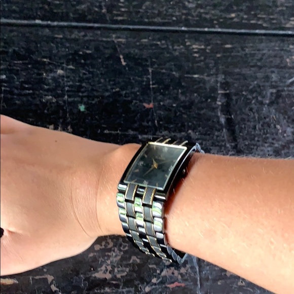 A bulova watch - Picture 1 of 5